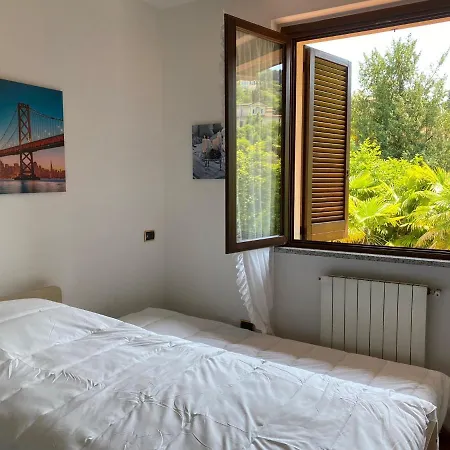 Διαμέρισμα Centro Στρέσα